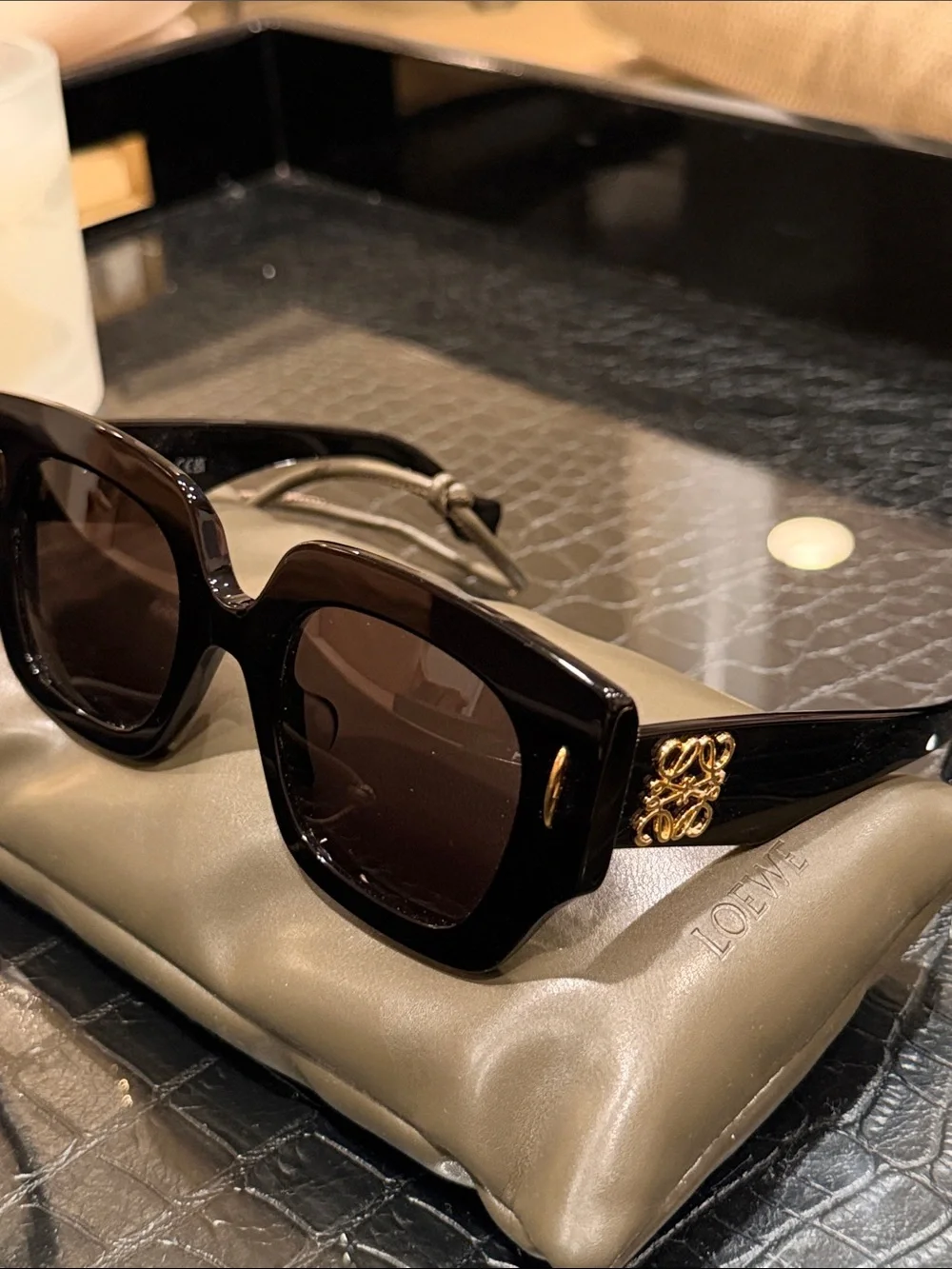 Loewe stylish black